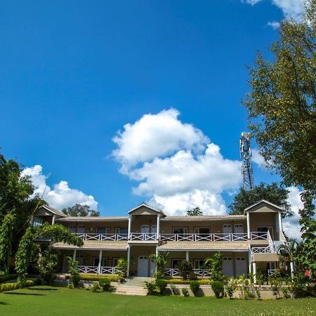 Tiger'S Den Resort Bandhavgarh National Park Экстерьер фото