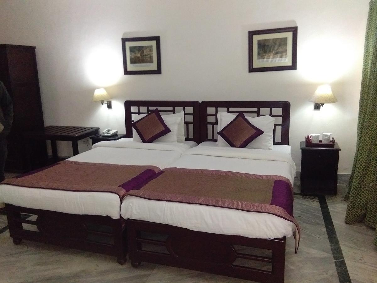 Tiger'S Den Resort Bandhavgarh National Park Номер фото